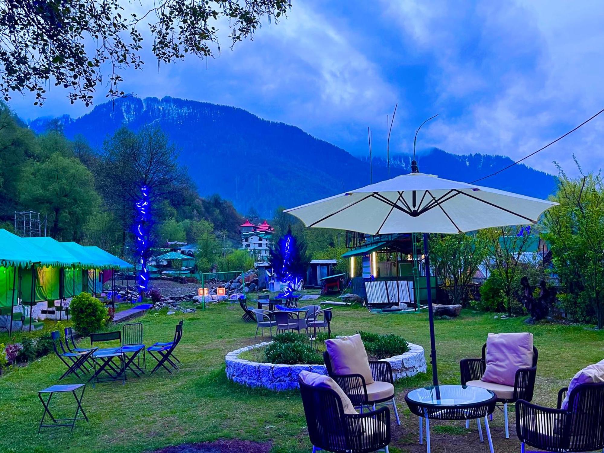 Himalayan Riverside Swiss Cottage Tents, Manali Exteriér fotografie