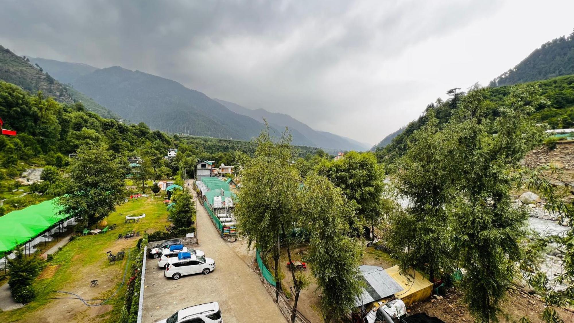 Himalayan Riverside Swiss Cottage Tents, Manali Exteriér fotografie